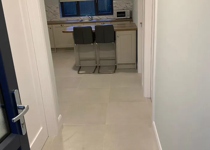 아파트 2 Kingsize Bedrooms At Castle View House